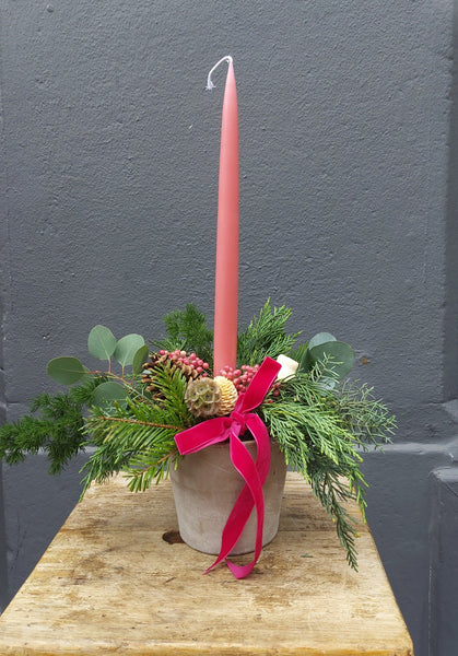 Festive candle pot