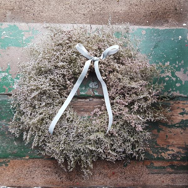 Dried flower wreath Edinburgb delivery