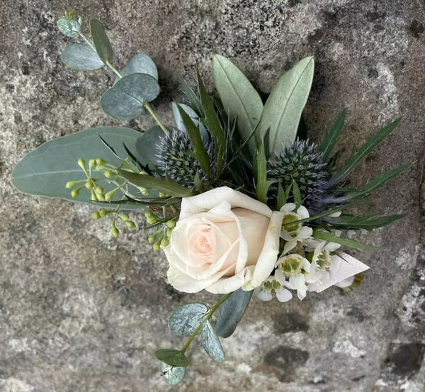Buttonhole - Rose and Ammi Flowers Edinburgh florist
