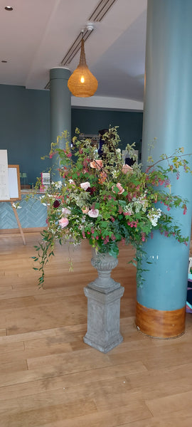 Large urn arrangement