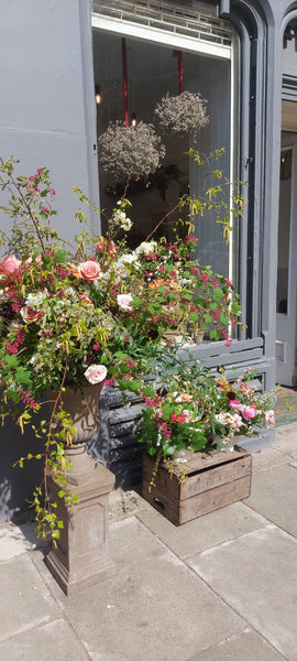 Large urn arrangement