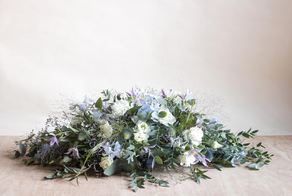 Rose and ammi flowers Edinburgh florist natural funeral flowers for delivery in Edinburgh