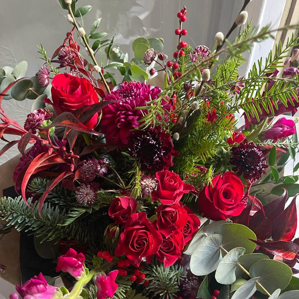 rose-and-ammi-edinburgh-florist-warm-winter-christmas-bouquet -red roses