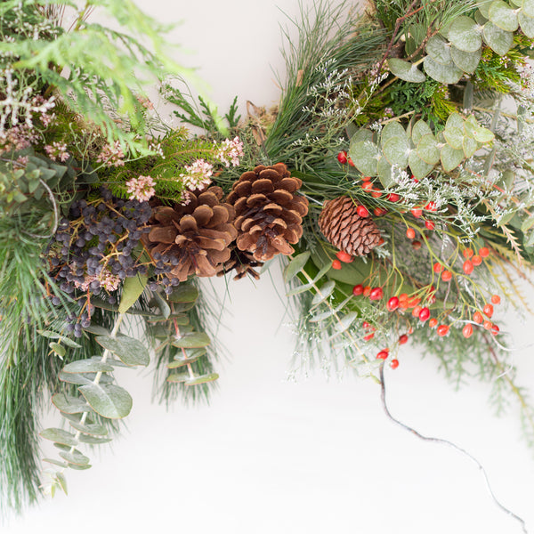 Fresh Christmas Wreath - Rose and Ammi Flowers Edinburgh florist